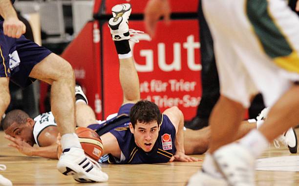 符合参赛条 符合参赛条