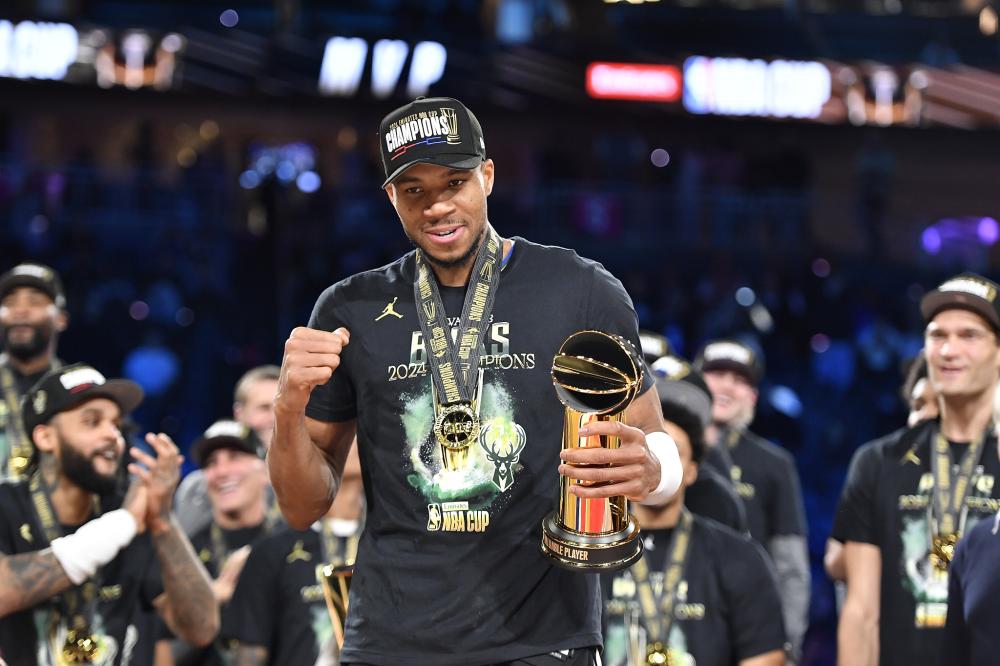 借助青训体 借助青训体