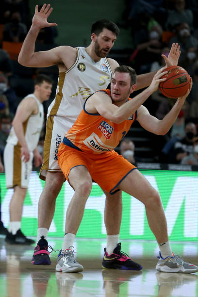 沟通的不充 沟通的不充