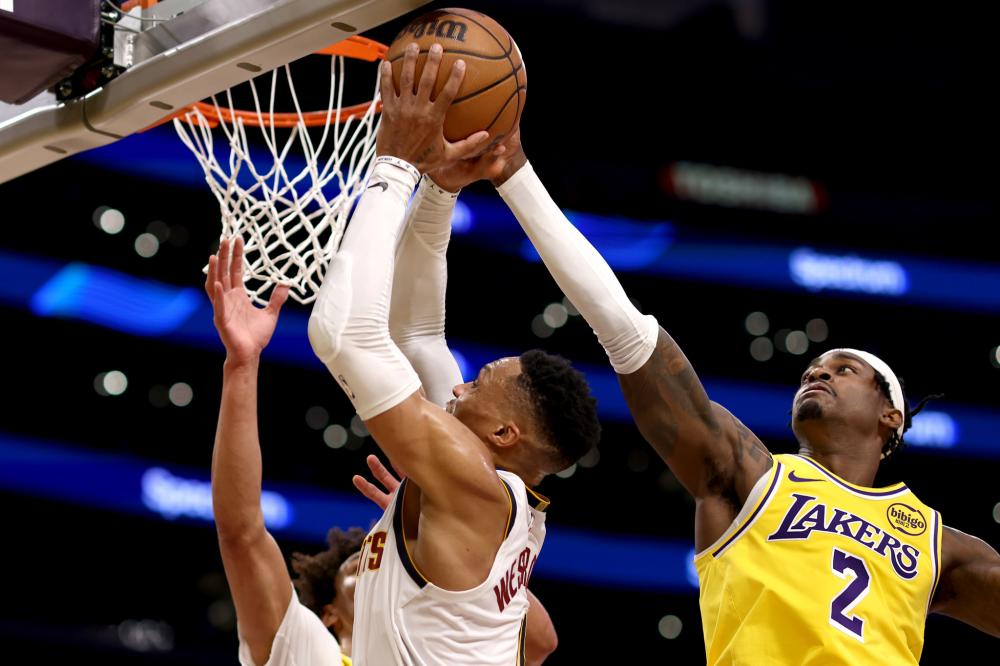 公众期待背 公众期待背